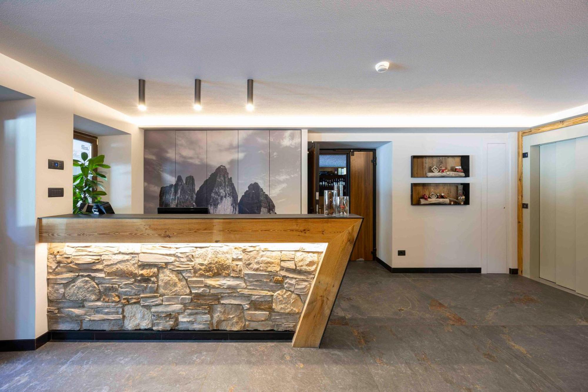 Hotel Miralago ميسورينا المظهر الخارجي الصورة